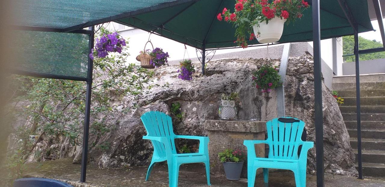 Holiday Home Perunika Zezevica Esterno foto
