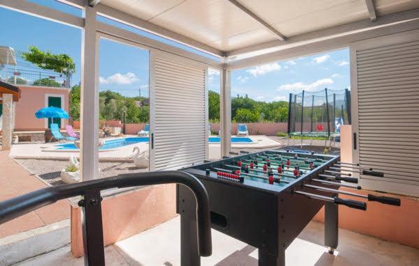 Holiday Home Perunika Zezevica Esterno foto