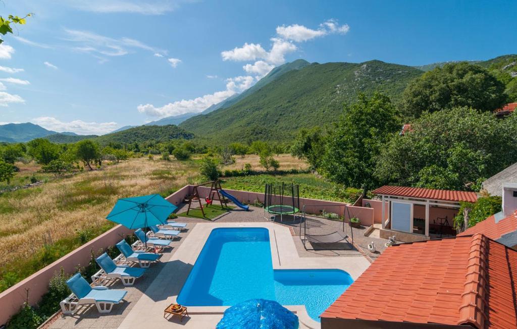 Holiday Home Perunika Zezevica Esterno foto
