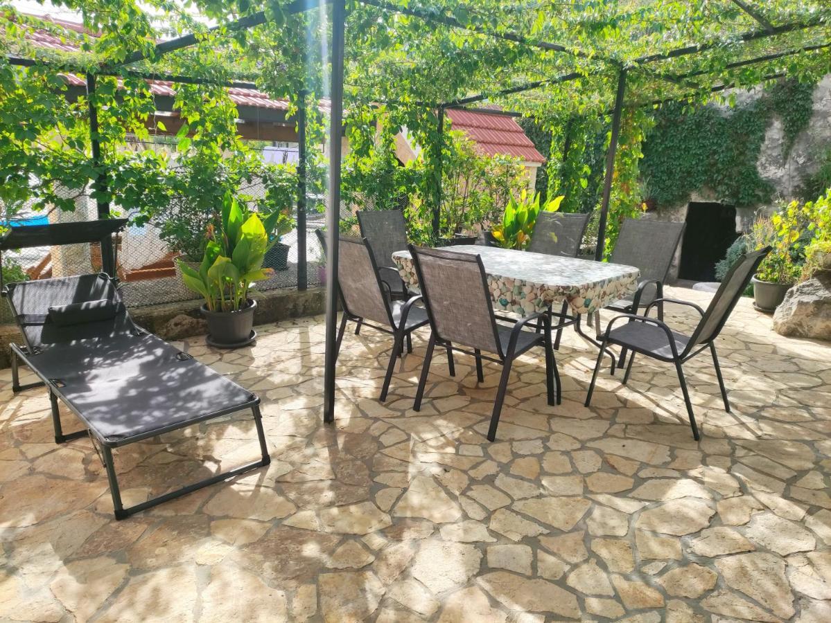 Holiday Home Perunika Zezevica Esterno foto